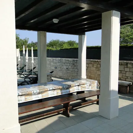 Apartments Villa Maran Umag Exterior photo