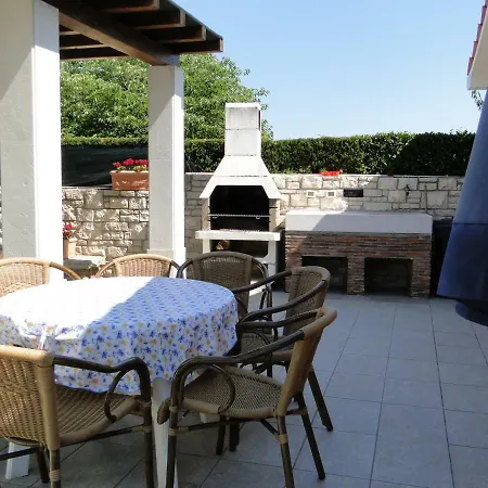 Apartments Villa Maran Umag Exterior photo