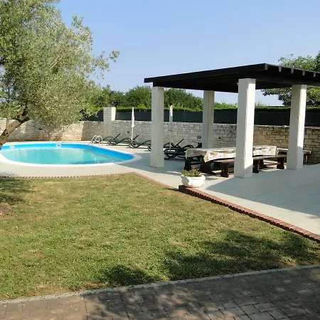 Apartments Villa Maran Umag Exterior photo